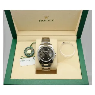 Foto 5 di 6: Rolex Datejust II 41mm Rhodium Dial. 