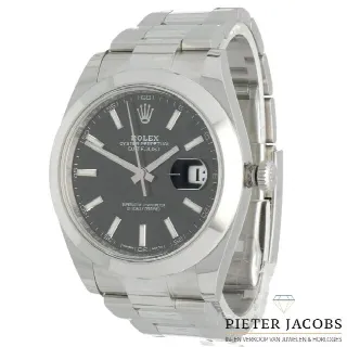 Foto 7 di 9: Rolex Datejust 41 Black dial Ref. 126300