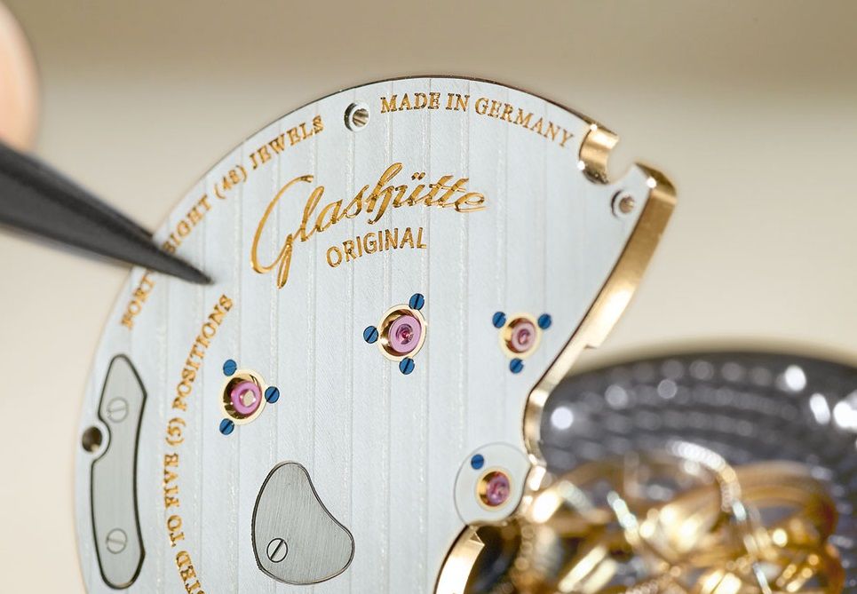L'ECCELLENZA DELLA TRADIZIONE OROLOGIERA TEDESCA