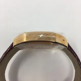 Foto 6 di 7: Cartier Santos 100 medio