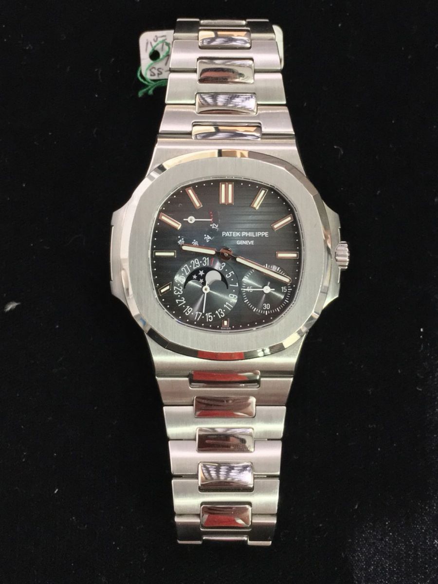 Patek Philippe Nautilus 5712/1a-001