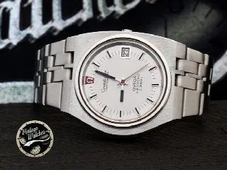 Foto 5 di 10: Omega CONSTELLATION CHRONOMETER D SHAPE ELECTRONIC F300HZ
