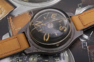 Foto 2 di 3: Panerai Bussola Radiomir