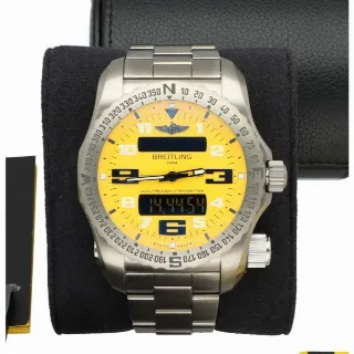 Foto 6 di 7: Breitling Emergency Cobra Yellow Dial 51mm Ref.E76325