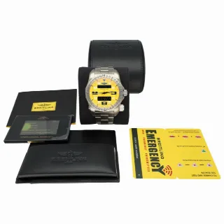 Foto 7 di 7: Breitling Emergency Cobra Yellow Dial 51mm Ref.E76325
