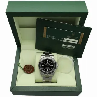 Foto 4 di 6: Rolex Submariner No Date Ref.114060 Full Set NOS 2012