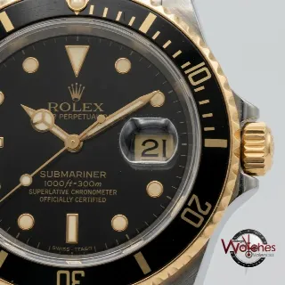 Foto 2 di 3: Rolex Submariner Date