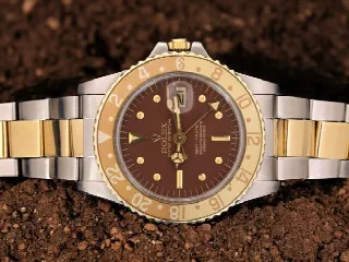 Foto 3 di 3: Rolex Gmt Master ref 1675/3 Occhio di Tigre Rail