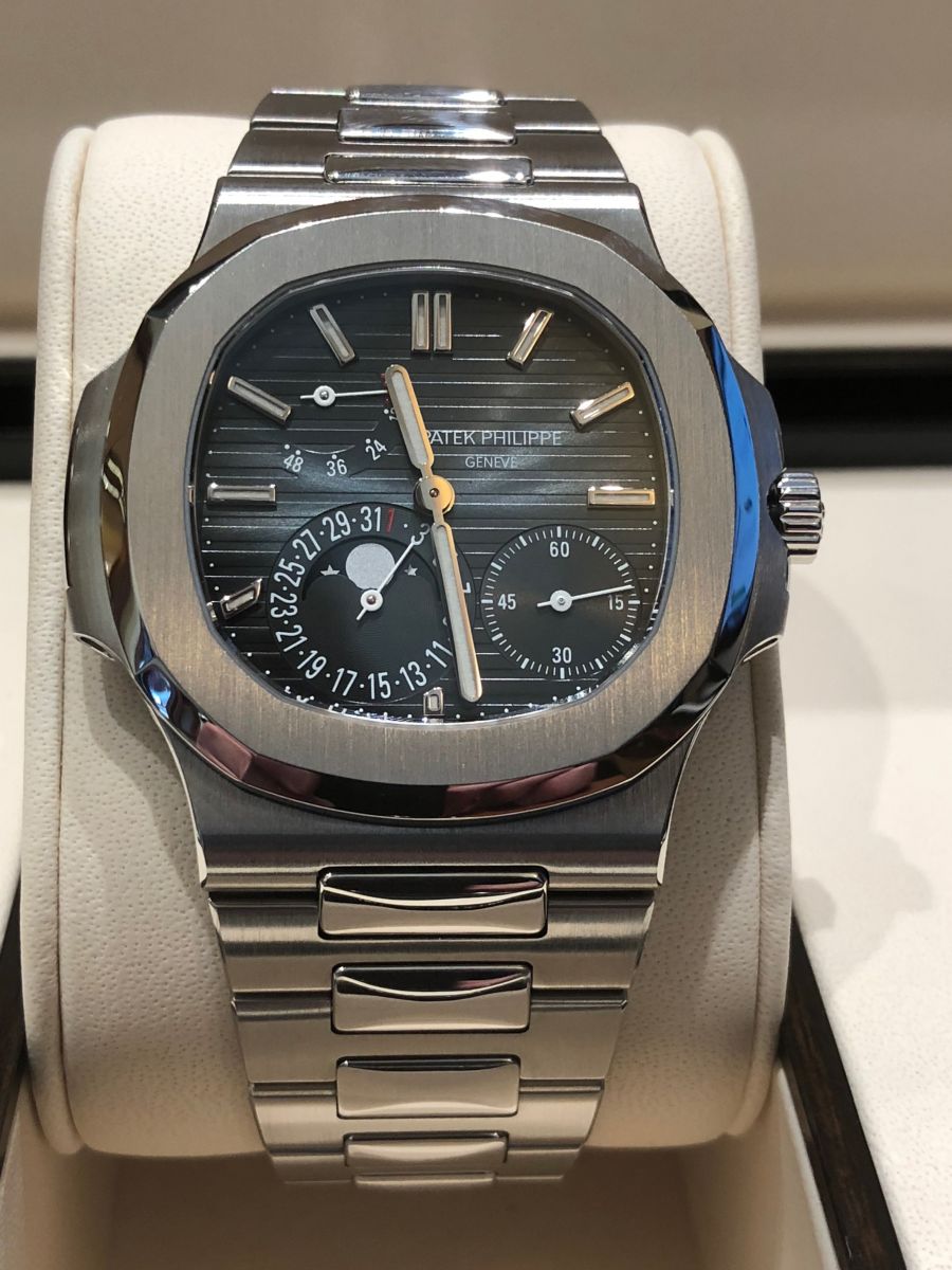 Patek Philippe Nautilus 5712/1A