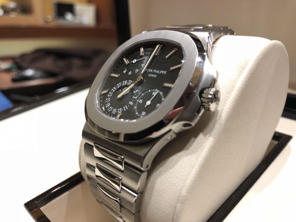 Patek Philippe Nautilus 5712/1A-001